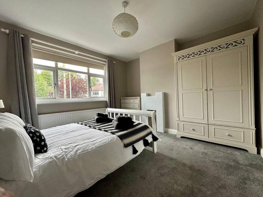Stunning 5 Bed House In Chapel Allerton, Sleeps 9 リーズ エクステリア 写真