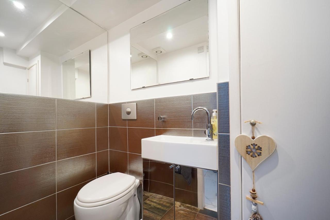Stunning 5 Bed House In Chapel Allerton, Sleeps 9 リーズ エクステリア 写真