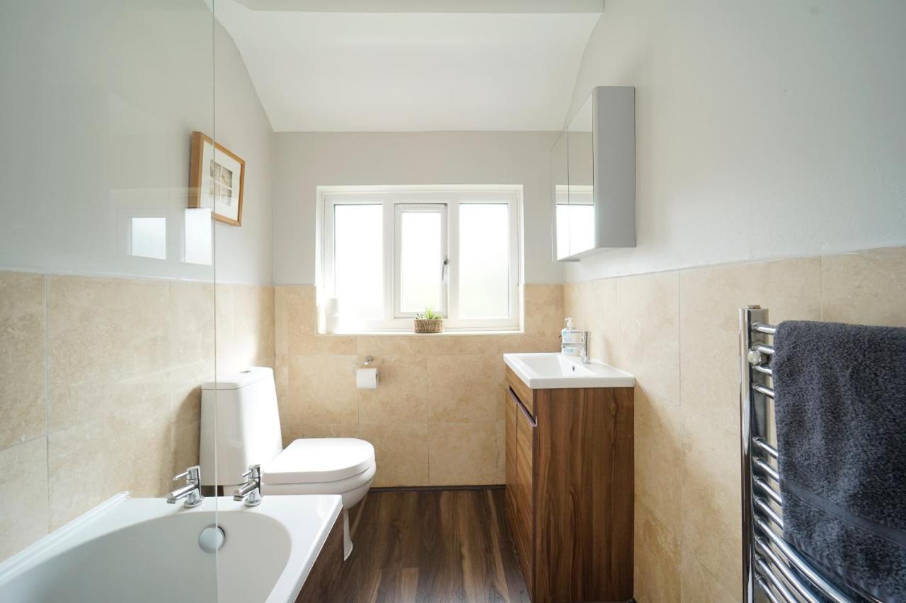 Stunning 5 Bed House In Chapel Allerton, Sleeps 9 リーズ エクステリア 写真