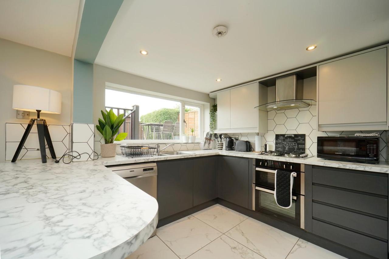 Stunning 5 Bed House In Chapel Allerton, Sleeps 9 リーズ エクステリア 写真